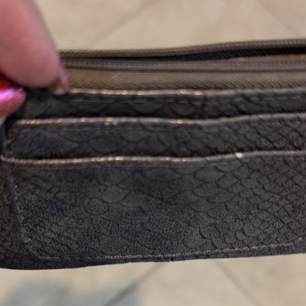 Textured Credit Card Holder Key Ring - Picture 4 of 7
